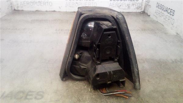 piloto-trasero-izdo-exterior-volkswagen-passat-321-323-327-33108-1980-1.jpeg