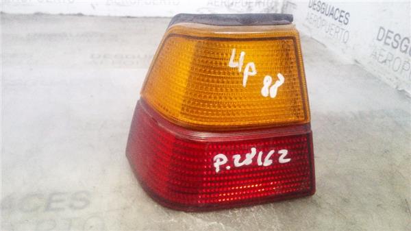 piloto-trasero-izdo-exterior-volkswagen-passat-321-323-327-33108-1980.jpeg