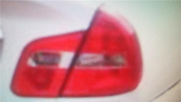 piloto-trasero-dcho-exterior-mitsubishi-carisma-berlina-5-da01995-1-8-16v-gdi-da2a.jpeg