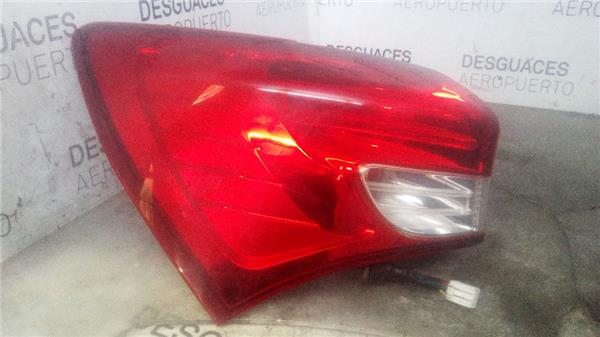 piloto-trasero-izdo-exterior-hyundai-ix20-jc2010-1-4-classic-14-ltr-66-kw-crdi-cat.jpeg
