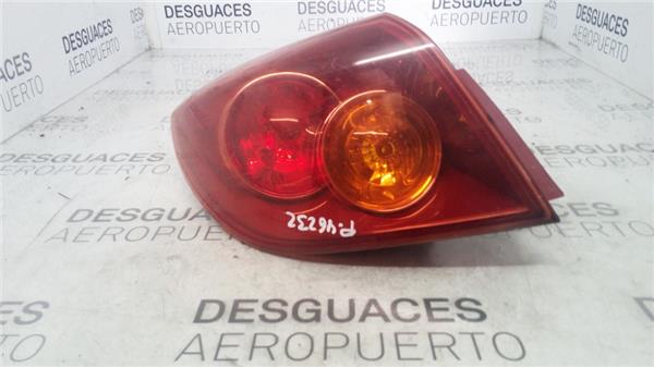 piloto-trasero-dcho-exterior-mazda-3-berlina-bk2003-1-6-di-turbo.jpeg