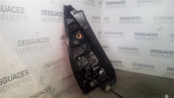 piloto-trasero-dcho-exterior-mazda-5-berlina-cr2005-2-0-crtd-active-81kw-20-ltr-81-kw-turbodiesel-cat-1.jpeg