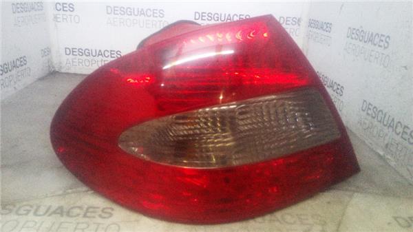 piloto-trasero-izdo-exterior-mercedes-benz-clk-bm-209-cabrio-02-2003-1-8-200-compressor-ke18ml-209-441-18-ltr-135-kw.jpeg