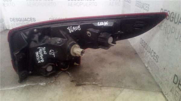 piloto-trasero-izdo-exterior-nissan-qashqai-ii-j11e2013-1-6-360-16-ltr-96-kw-dci-turbodiesel-cat-1.jpeg