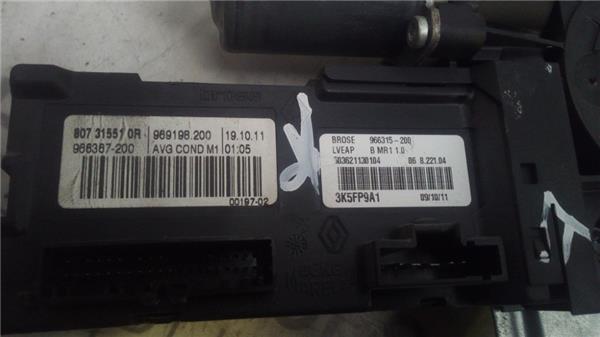 mecanismo-elevalunas-del-dcho-renault-megane-iii-berlina-5p-2008-1-5-dynamique-15-ltr-81-kw-dci-diesel-fap-2.jpeg