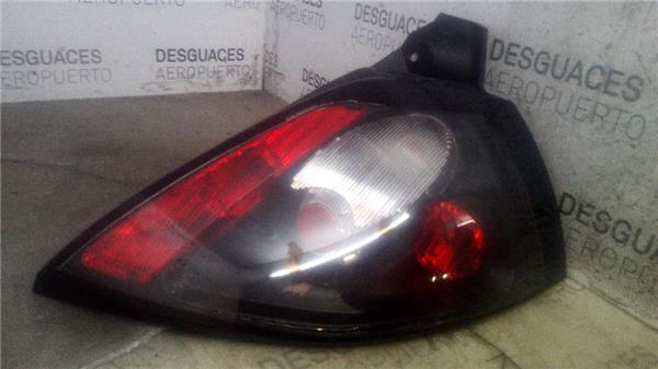 piloto-trasero-dcho-exterior-renault-megane-ii-berlina-5p-10-2002-1-6-confort-authentique-16-ltr-83-kw-cat.jpeg