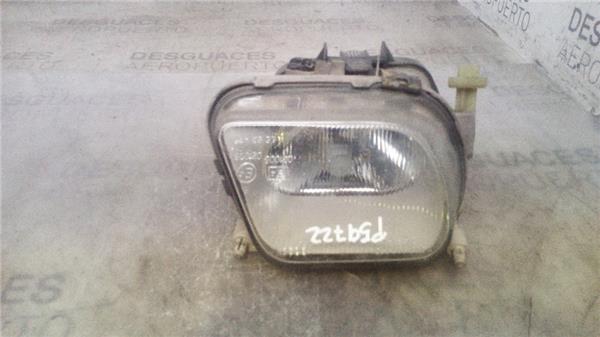 faro-antiniebla-del-dcho-mercedes-benz-clase-c-bm-203-berlina-02-2000.jpeg