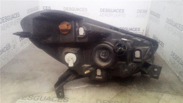 faro-del-izdo-dacia-lodgy-04-2012-1-2-ambiance-12-ltr-85-kw-16v-tce-cat-1.jpeg