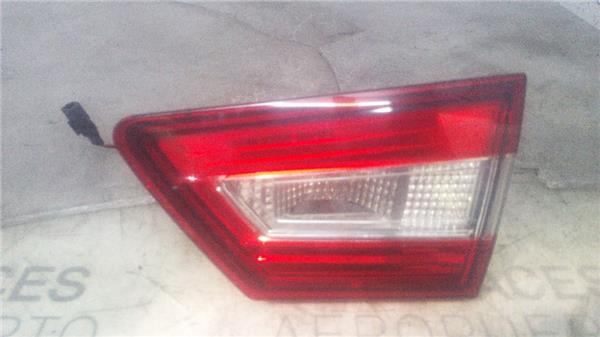 piloto-trasero-dcho-interior-renault-clio-iv-2012-1-5-business-15-ltr-66-kw-dci-diesel-fap-energy.jpeg