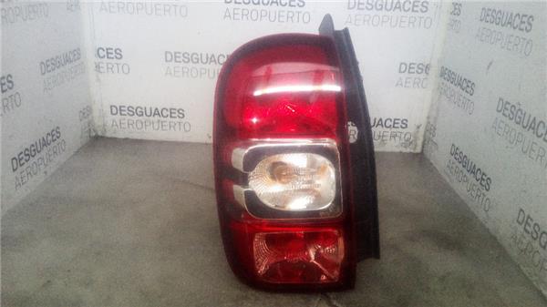 piloto-trasero-izdo-exterior-dacia-duster-i-2010-1-5-ambiance-4x2-15-ltr-66-kw-dci-diesel-fap-cat.jpeg