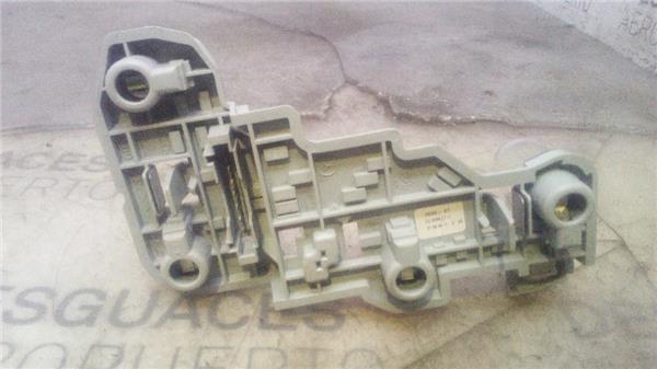 portalampara-piloto-tra-izdo-mercedes-benz-clase-c-bm-204-familiar-01-2011-2-1-c-200-t-cdi-blueefficiency-204-201-21-ltr-100-kw-cdi-cat-1.jpeg