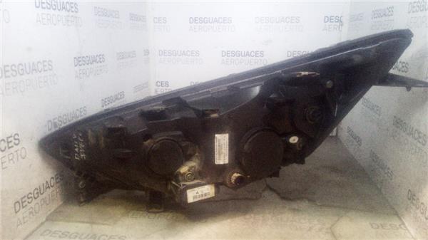 faro-del-dcho-iveco-daily-camion-2011-is35sc2-1.jpeg