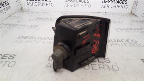 intermitente-del-izdo-volkswagen-passat-berlina-3b21996-3.jpeg