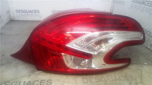 piloto-trasero-dcho-exterior-peugeot-208-01-2012-1-4-active-14-ltr-50-kw-hdi-fap.jpeg