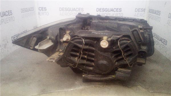 faro-del-izdo-bmw-serie-1-berlina-e81-e872004-118d-1.jpeg