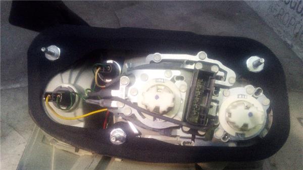 piloto-trasero-dcho-exterior-bmw-serie-x5-e702006-3-0d-30-ltr-173-kw-turbodiesel-cat-2.jpeg