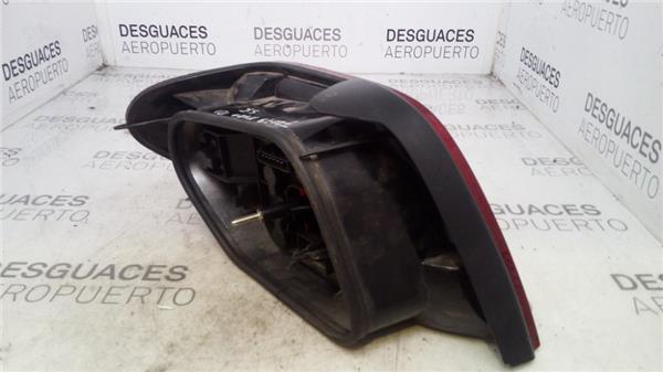 piloto-trasero-dcho-exterior-citroen-xsara-berlina-1997-1-6-16v-2.jpeg