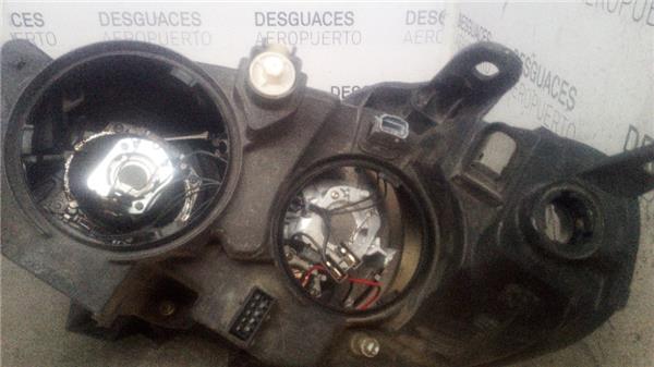 faro-del-dcho-peugeot-807-2002-2-2-st-22-ltr-94-kw-hdi-fap-cat-4hw-dw12c-2.jpeg