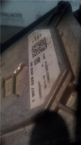 faro-xenon-izdo-peugeot-308-sw-02-2014-1-6-allure-16-ltr-85-kw-16v-e-hdi-fap-3.jpeg