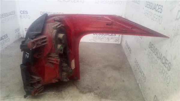 piloto-trasero-izdo-exterior-peugeot-5008-09-2009-2-0-premium-20-ltr-110-kw-16v-hdi-fap-cat-rhe-dw10cted4-1.jpeg