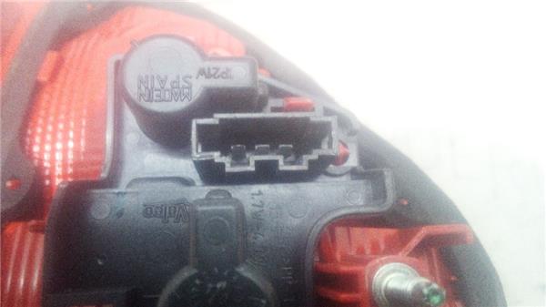 piloto-trasero-izdo-interior-seat-exeo-berlina-3r212-2008-2-0-tdi-2.jpeg
