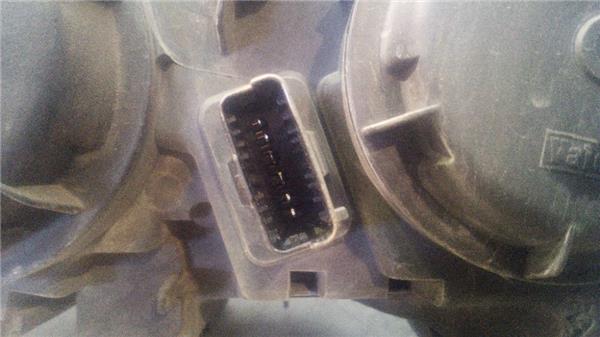 faro-del-dcho-citroen-c5-berlina-2001-2-0-hdi-dcrhzb-dcrhze-4.jpeg