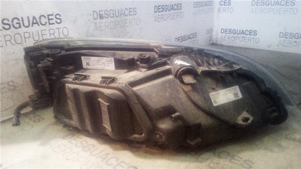 faro-del-izdo-volvo-v40-2012-1-6-momentum-16-ltr-84-kw-diesel-cat-4.jpeg