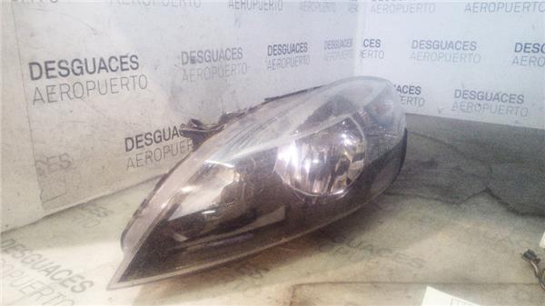 faro-del-izdo-volvo-v40-2012-1-6-momentum-16-ltr-84-kw-diesel-cat-5.jpeg