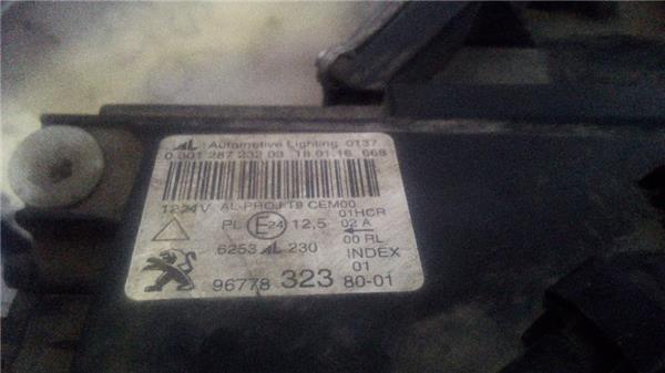 faro-xenon-dcho-peugeot-308-sw-02-2014-1-6-allure-16-ltr-85-kw-16v-e-hdi-fap-4.jpeg