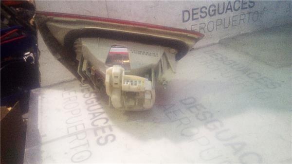 piloto-trasero-dcho-interior-bmw-serie-3-berlina-e902004-2-0-320d-20-ltr-120-kw-16v-diesel-3.jpeg