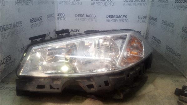 faro-del-izdo-renault-megane-ii-sedan-lm0-1_-1-6-16v.jpeg