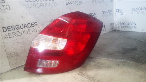 piloto-tra-dcho-skoda-fabia-5j22007-1-2.jpeg