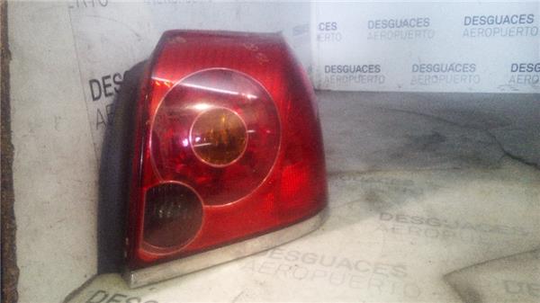 piloto-tra-dcho-toyota-avensis-berlina-t252003-2-2-d-4d-executive-berlina-5-ptas-22-ltr-110-kw-d-4d-cat.jpeg