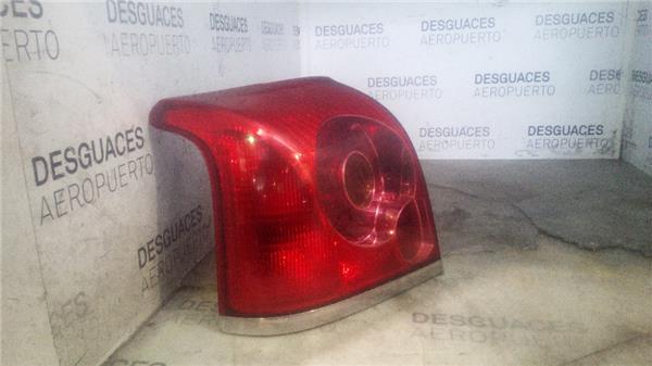 piloto-tra-izdo-toyota-avensis-berlina-t252003-2-2-d-4d-executive-berlina-5-ptas-22-ltr-110-kw-d-4d-cat-1.jpeg