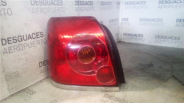piloto-tra-izdo-toyota-avensis-berlina-t252003-2-2-d-4d-executive-berlina-5-ptas-22-ltr-110-kw-d-4d-cat.jpeg