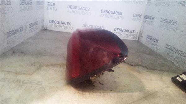 piloto-trasero-dcho-exterior-fiat-ii-tipo-357-hatchback-2016-1-4-easy-14-ltr-88-kw-16v-turbo-4.jpeg