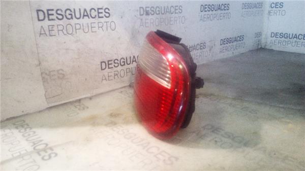 piloto-trasero-dcho-exterior-seat-toledo-1m203-1999-1-9-tdi-2.jpeg
