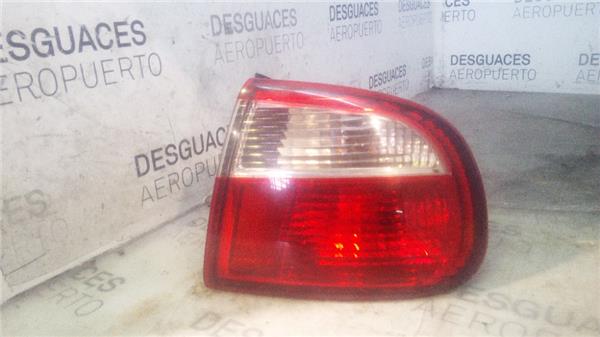 piloto-trasero-dcho-exterior-seat-toledo-1m203-1999-1-9-tdi.jpeg