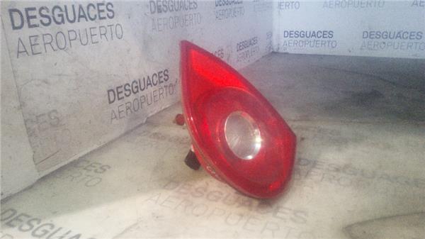 piloto-trasero-dcho-interior-volkswagen-golf-v-1k12003-2-0-fsi-2.jpeg