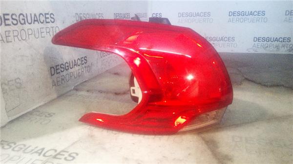 piloto-trasero-izdo-exterior-peugeot-2008-01-2013-1-6-active-16-ltr-88-kw-16v.jpeg