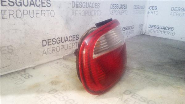 piloto-trasero-izdo-exterior-seat-toledo-1m203-1999-1-9-tdi-2.jpeg