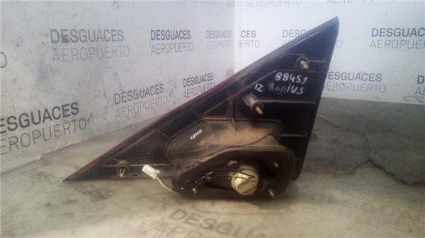 piloto-trasero-izdo-interior-ssangyong-rodius-05-2005-2-7-xdi.jpeg