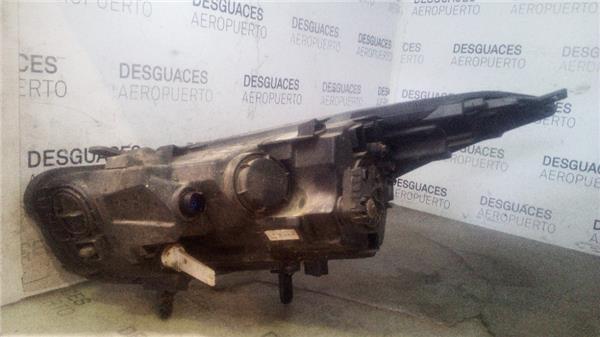 faro-del-izdo-hyundai-i40-vf11-2011-1-7-style-17-ltr-100-kw-crdi-cat-6.jpeg
