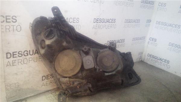 faro-del-izdo-opel-astra-h-caravan-2006-1-7-cdti-3.jpeg