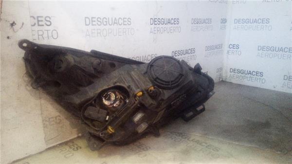 faro-del-izdo-opel-corsa-d-2006-1-2-4.jpeg