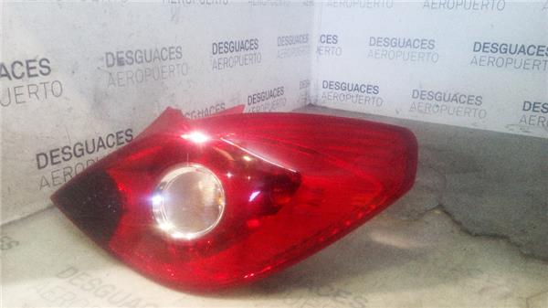 piloto-tra-dcho-opel-corsa-d-2006-1-2-1.jpeg