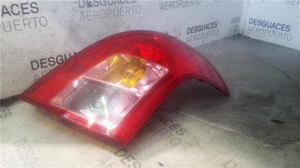 piloto-tra-dcho-suzuki-swift-iii-sg-1-3-2.jpeg
