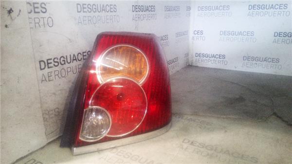 piloto-tra-dcho-toyota-avensis-berlina-t252003-2-2-d-cat.jpeg