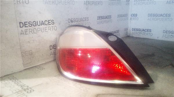 piloto-tra-izdo-opel-astra-h-berlina-2004-1-6-1.jpeg
