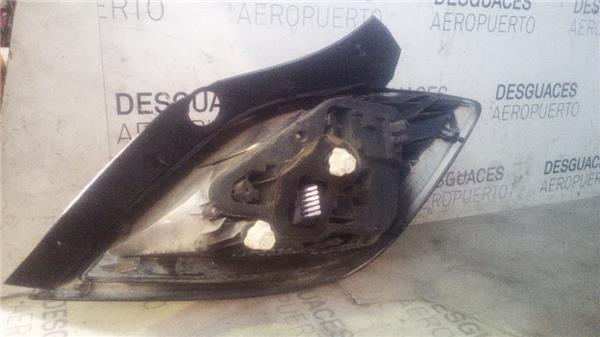 piloto-tra-izdo-opel-astra-h-berlina-2004-1-6-3.jpeg